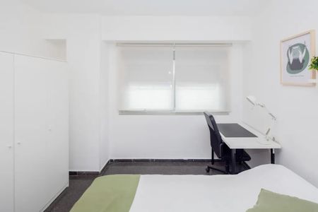 Avinguda del Port, Valencia, Valencian Community 46021 - Photo 4