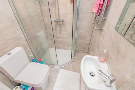 5 bedroom house to rent - Photo 3