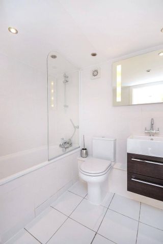 2 bedroom detached house to rent - Photo 3