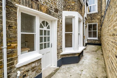 Childeric Road, London, SE14 - Photo 3
