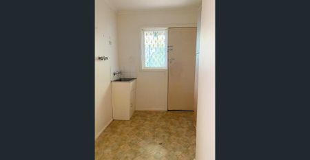 Tranquil Court Location! - Photo 2