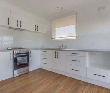 8/155 Verner Street Geelong - Photo 2