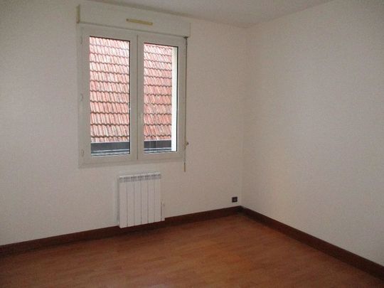 Location Appartement 1 pièce 40m² COULOMMIERS 77120 - Photo 1
