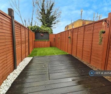 2 bedroom terraced house to rent - Photo 5