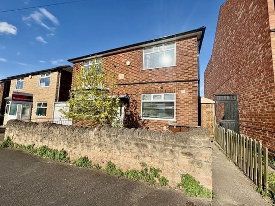 Imperial Road, Nottingham, NG6 - Photo 1
