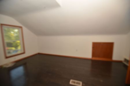 For Lease - 490 Springbrook Avenue, Hamilton, Ontario - Photo 3