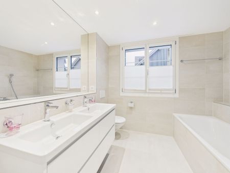 Modern 5.5-room terraced house with practical floor plan, village - Foto 5