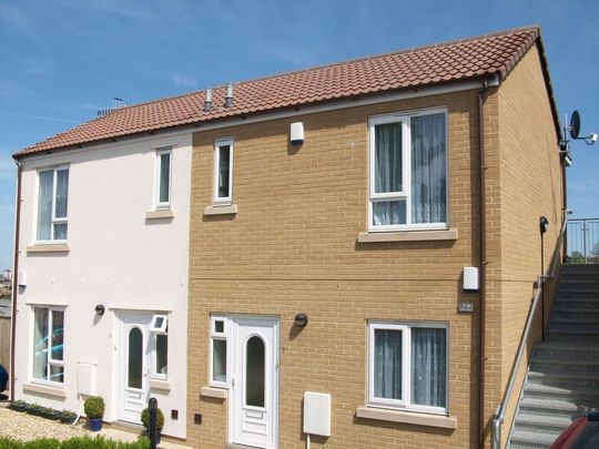2 bedroom flat to rent - Photo 1