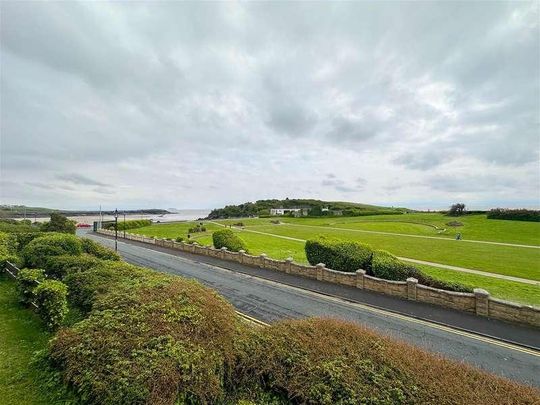 Sea Point, Barry, CF62 - Photo 1