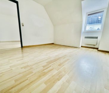 Teilmöblierte Dachgeschosswohnung in Zeltweg: 2 Zimmer, Einbauküche - Photo 3