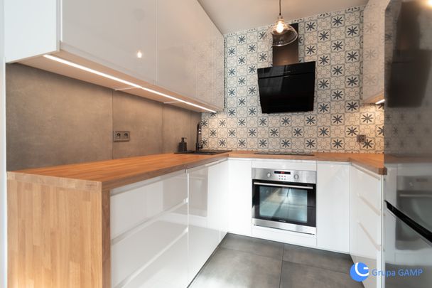 2-pok. 40m2, balkon, parking, Os. Oświecenia - Фото 1