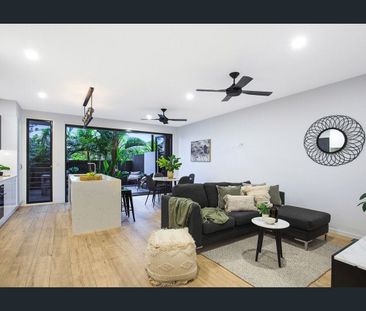 10 Murchison Street, Carina, Qld 4152 - Photo 1