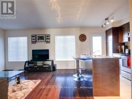 17 HEADON AVENUE - Photo 2