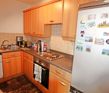 Flat 17, Widnes - Photo 6