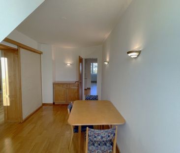 Tolle Dachgeschoßwohnung mit Süd-Terrasse! - Photo 1