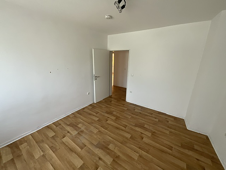 2-Zimmerwohnung in Schwachhausen mit Laminat, Wannebad und Balkon! - Foto 3
