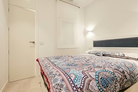 Calle Gonzalo de Córdoba, Madrid, Community of Madrid 28010 - Photo 4