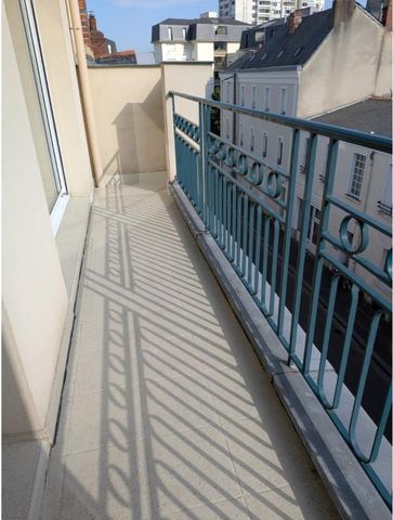 Location Appartement 3 pièces 78m² ANGERS 49100 - Photo 3