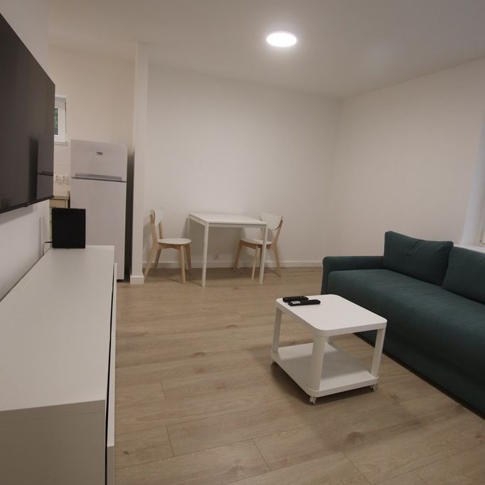 Na wynajem kawalerka na Pomorzanach. - Photo 1