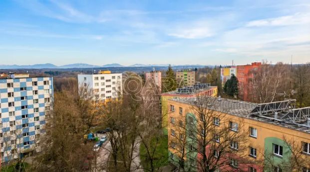 Pronájem moderního bytu 2+1 s výhledem na hory Orlová, ul. Kpt. Jaroše - Photo 1