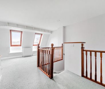 4 bedroom townhouse to rent - Photo 2