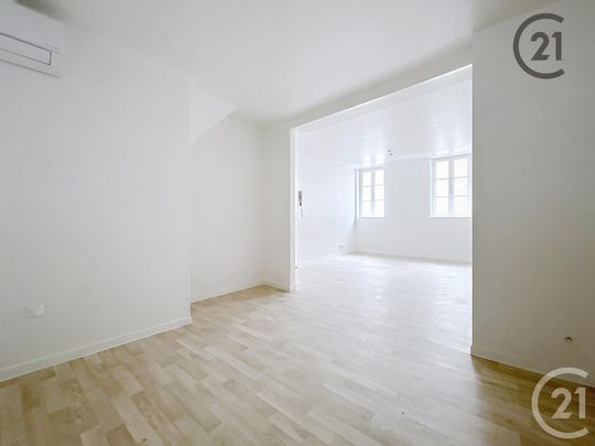 Location Appartement 1 pièce 34m² TROYES 10000 - Photo 1