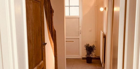 - OUDENAARDE - Charmante woning met 2 slpk en koer - Photo 2