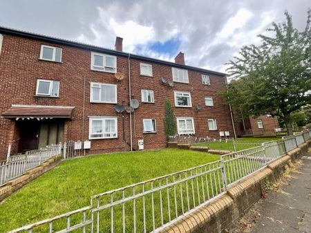 59 Rosebrook Grove, Carrickfergus, BT38 8NS - Photo 4