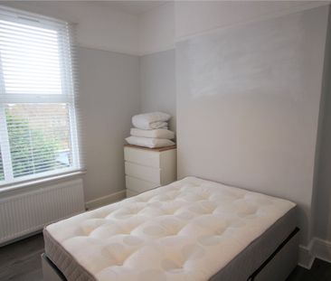 Bounds Green Road, N11, London - Photo 3