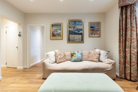 Basement Flat, 1 Redcliffe Garden, London, SW10 9BG, London - Photo 3