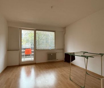 KREFELD-CITY - SCHÖNE 2-ZIMMERWOHNUNG MIT BALKON & AUFZUG - Foto 1