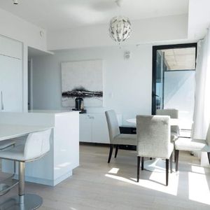 2 CH - 2 SDB - Montréal - $3,200 /mo - Photo 2