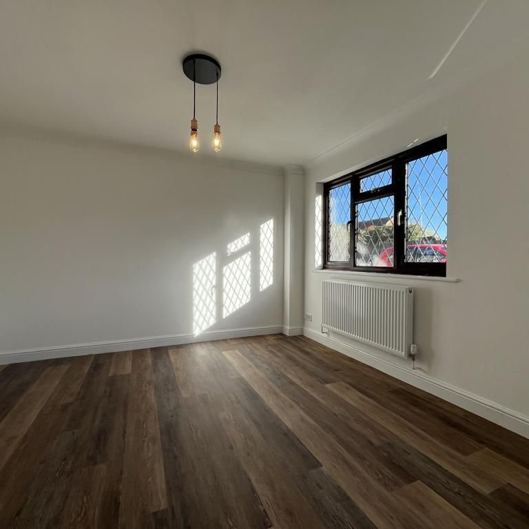 1 bedroom end of terrace house to rent - Photo 1