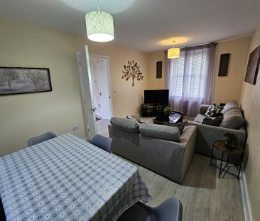 3 bedroom semi-detached house to rent - Photo 4