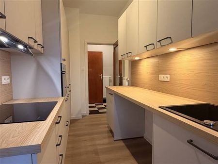 Appartement te huur - Foto 2