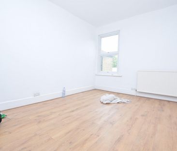 1 bedroom Flat To Let Total Size: 679 SQ FT - Photo 1
