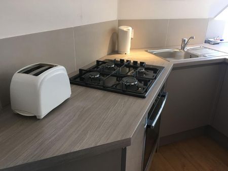 Studio to rent - Photo 4