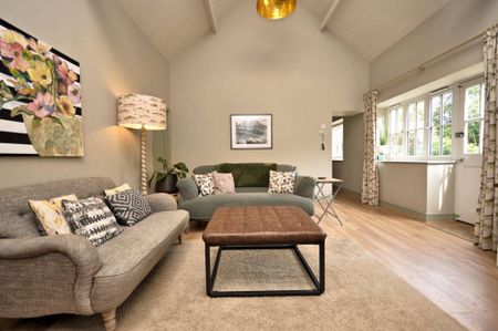 2 bedroom semi-detached bungalow to rent - Photo 3