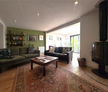 3 bed End Terrace House for rent - Photo 1