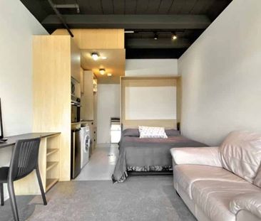 Welcome to apartment 101A in Vedado Apartments. - Photo 2