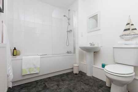 2 bedroom apartment to rent - Photo 5