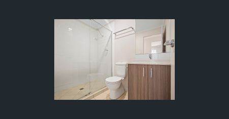 Modern Two Bedroom Unit - Photo 4