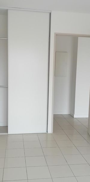 Location Appartement 3 pièces 51m² LE TAMPON 97430 - Photo 1