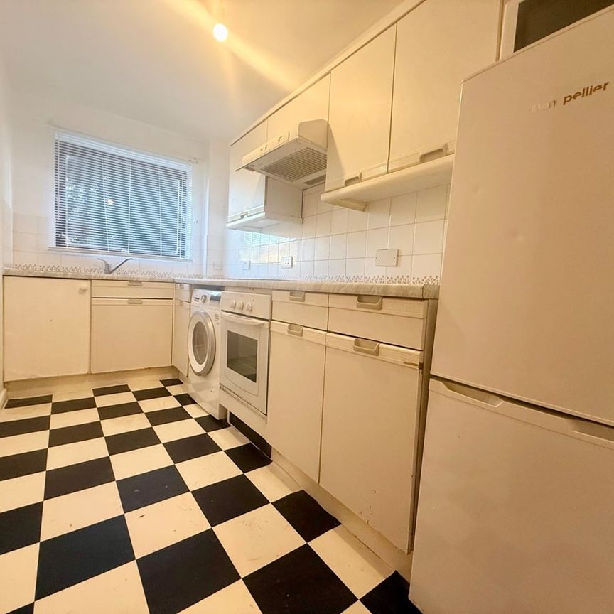 1 Bed Flat, Northwood House, SE25 - Photo 1