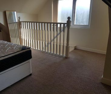 2 bedroom house share to rent - Photo 2