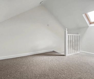 Compact Multi-Level Living - Photo 6