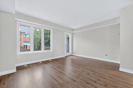 For Lease - 5050 Intrepid Drive Unit# 20, Mississauga, Ontario - Photo 3