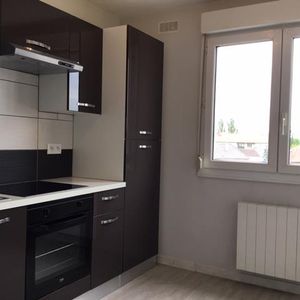 Location Appartement 2 pièces 44m² - Photo 2