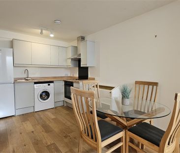 Flat 1, 24 Newmarket Road, Cambridge - Photo 3