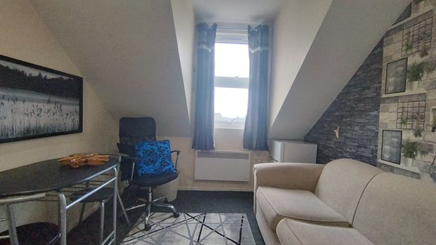 The Avenue, Ealing - Photo 1